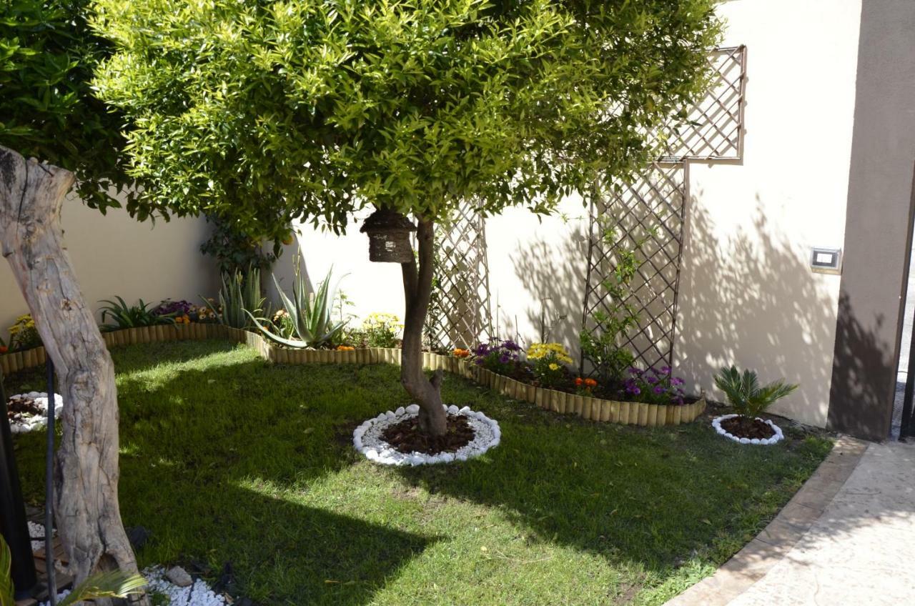 Artista B&B Cabras Exterior foto