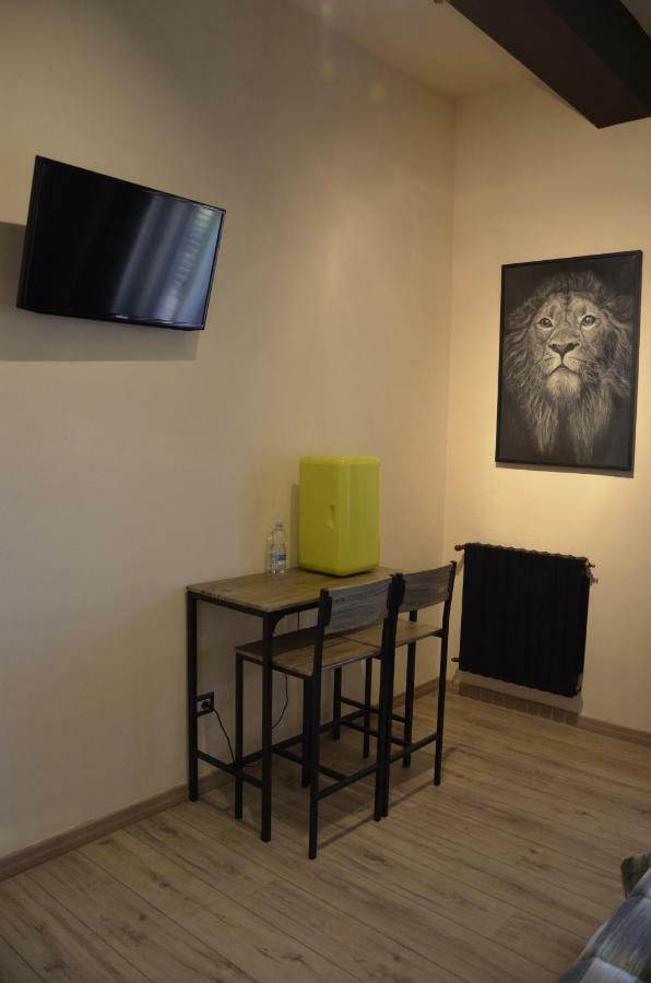 Artista B&B Cabras Exterior foto