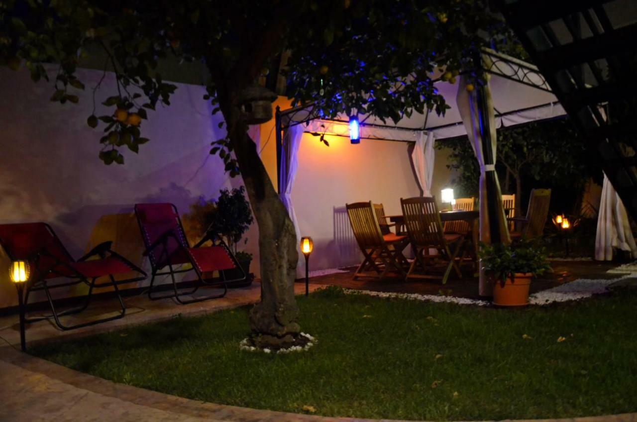 Artista B&B Cabras Exterior foto